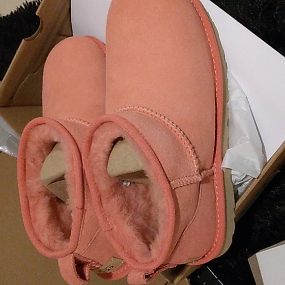 UGG classic mini boots - Picture 5 of 7